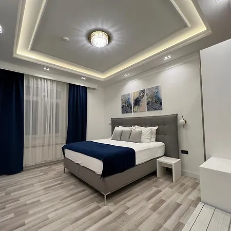 Forever Hotel