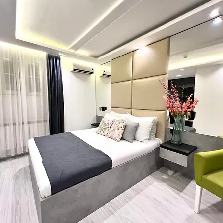 Forever Hotel